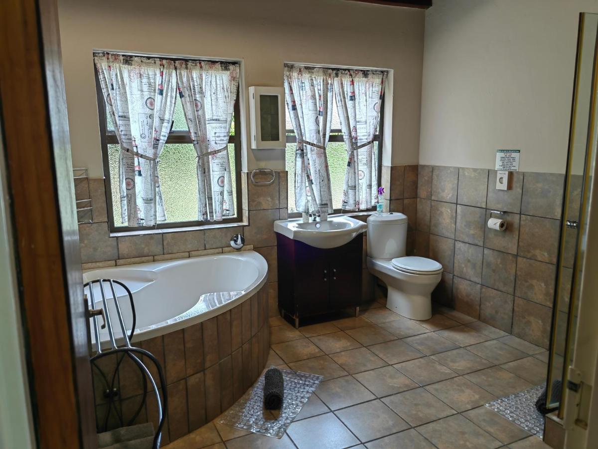 Mountain Valley Stay - Unit 4 Mbombela ภายนอก รูปภาพ